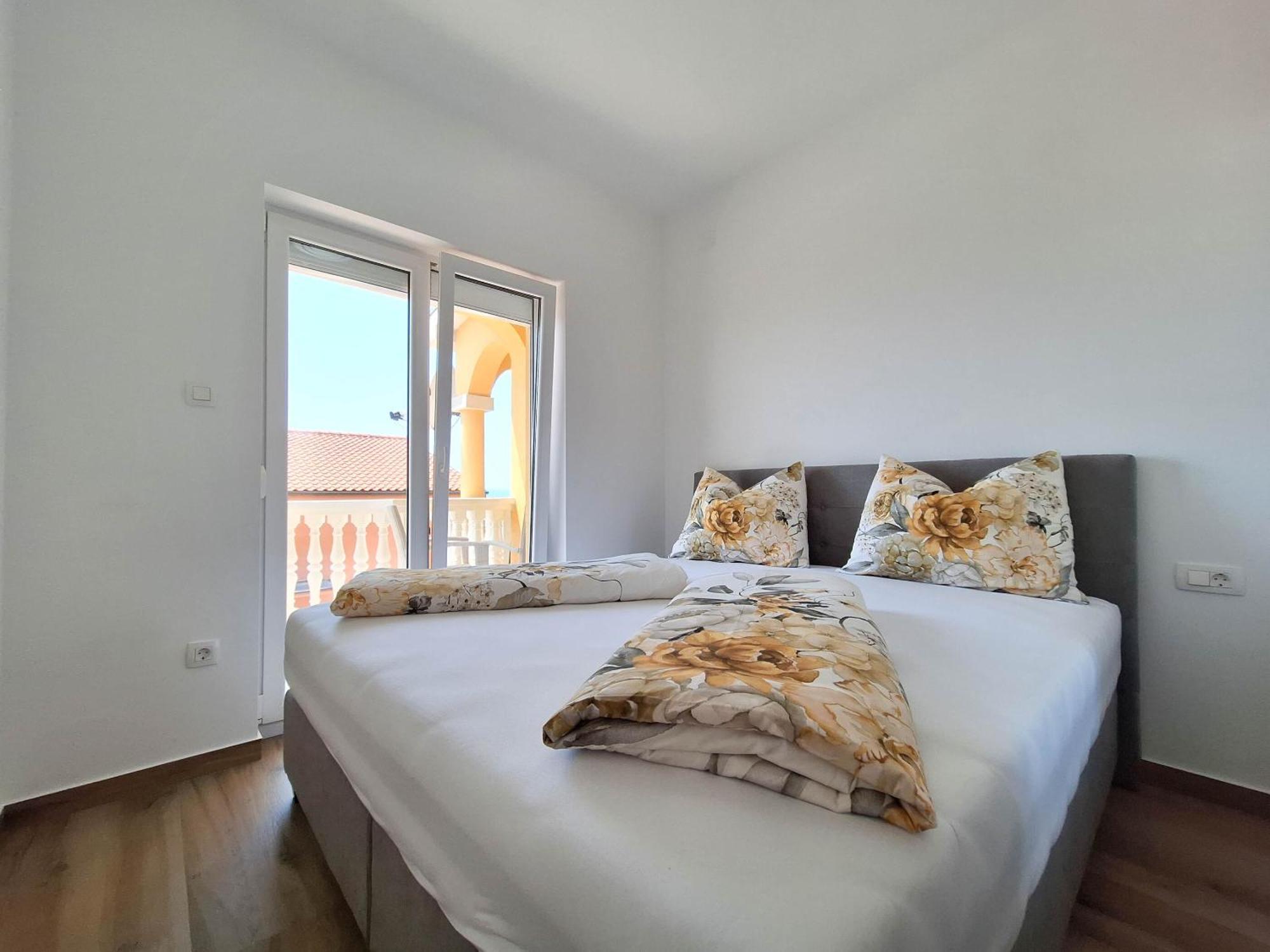 Apartments Kulas Нови Винодолски Екстериор снимка